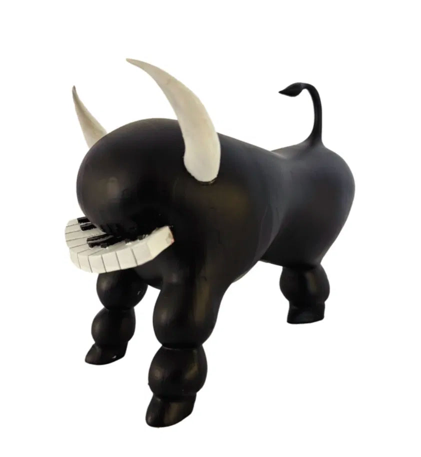 Piano Bull "Ébano Black" (2025)